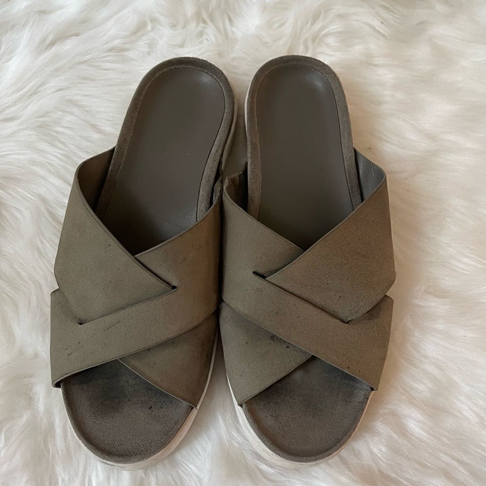 Vionic Lou Leather suede gray straps platform sandals size 8